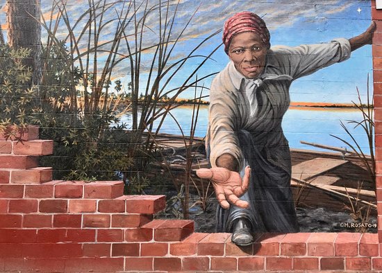 Harriet Tubman mural.jpg